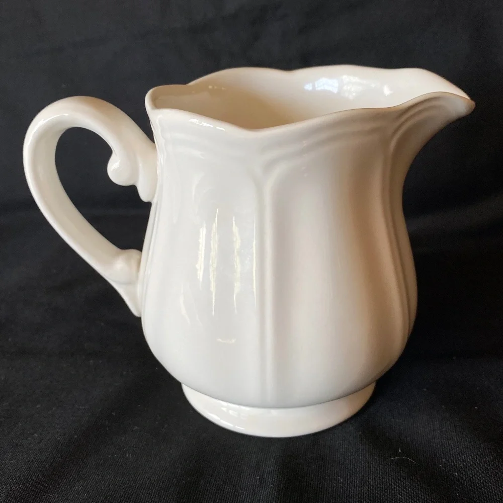 Federalist Ironstone Creamer